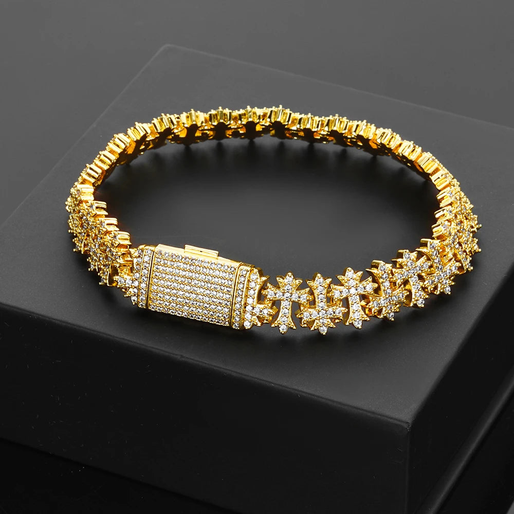 Pulsera Cubana de Eslabones de Cruz "Iced Out" – Estilo Hip Hop